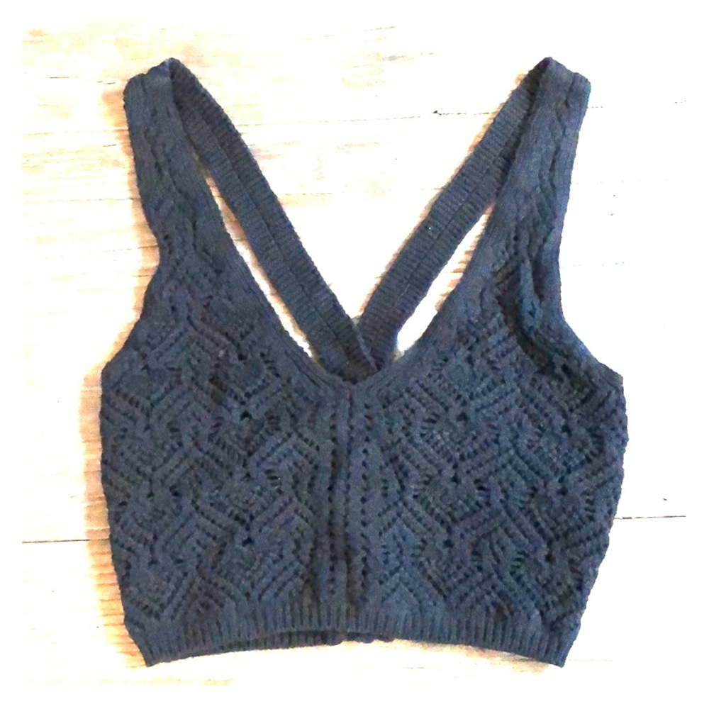 NWT UO Urban Outfittters Crochet Crop size M